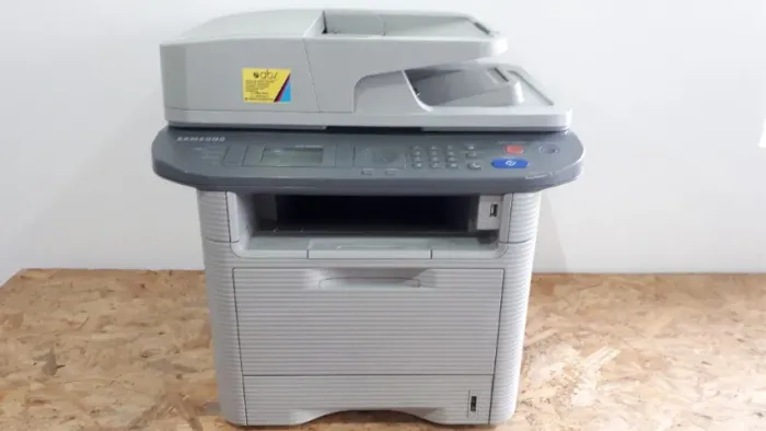 Impressora multifuncional a laser Samsung 5637ND profissional com um toner e garantia 