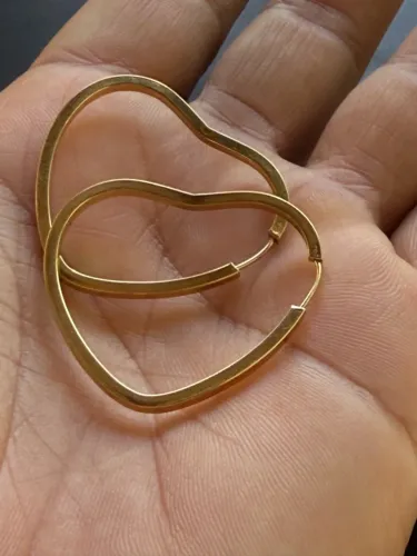 Vendo brincos de ouro