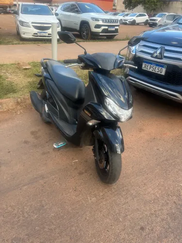 Vendo ou troco Yamaha Fluo