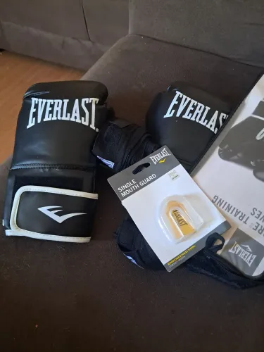 Kit luvas de Muay thai