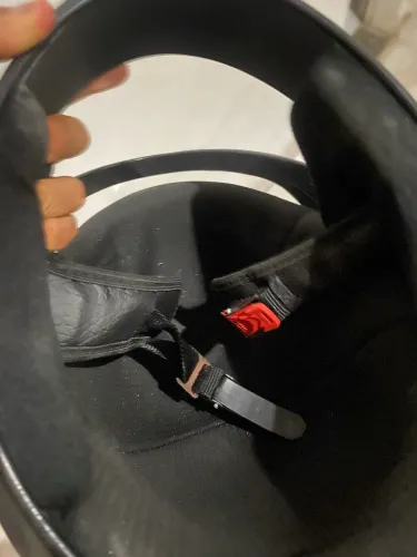 Capacete pouco usado