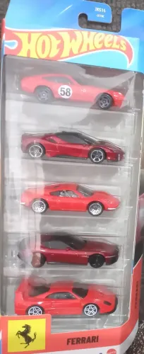 miniatura hot wheels