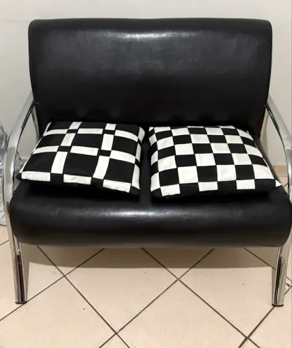     Conjunto para Recepção - Sofá, 2 Poltronas e Puff