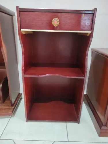 Mesa de cabeceira