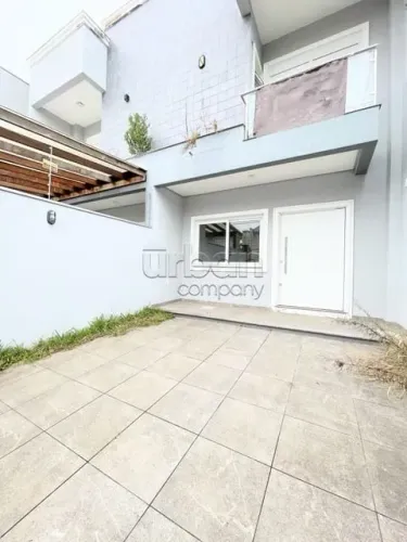 Sobrado à Venda no Bairro Estância Velha