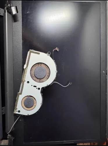 Tampa inferior+Tela+Placa mãe PC gamer