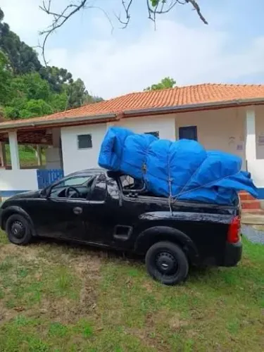 Vaga para Motorista para tapeçaria. Retirando e entregando sofás.