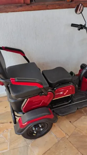 Triciclo Elétrico 600w 32km/h Sem Cnh Autonomia 40km Vermelho