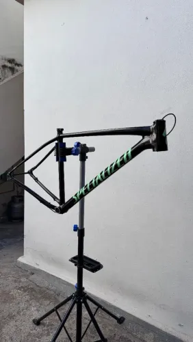 APENAS O QUADRO Specialized Chisel 19