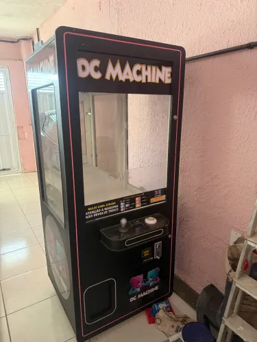 Máquina de pelúcia para seu evento