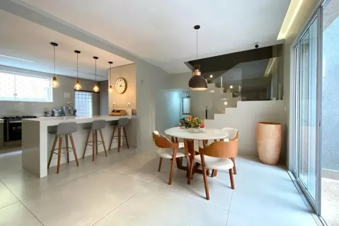 Casa à Venda - Colégio Batista, 3 Quartos, 429 m2