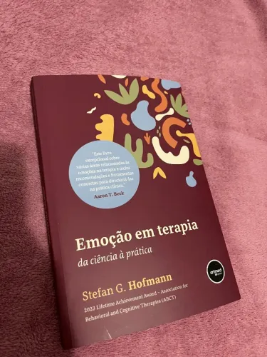 Emoção em terapia - Hofmann