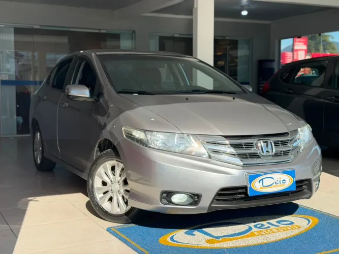Honda City Sedan LX 1.5 Flex 16V 4P Aut. 2013