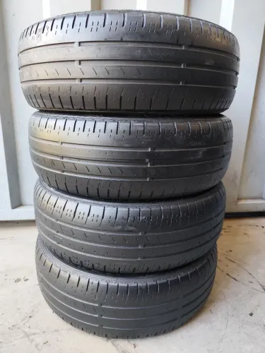 Jogo de pneus 175/65 R14" Dunlop- Aceito Cartão