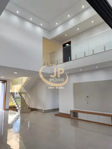 Casa em Condomínio/ 4 Suítes/ Piscina/ 5 Vagas/ Ac. Rod. Raposo Tavares