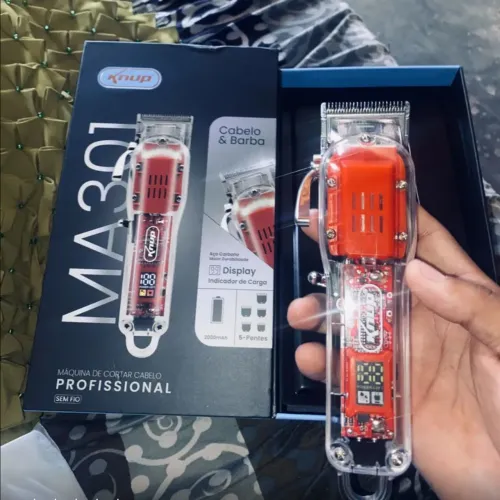Maquina de cortar cabelo bateria 2.000 Mha