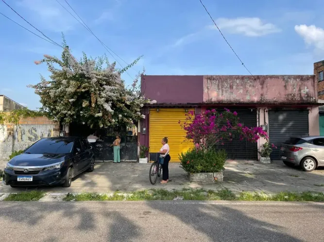 Casa com ponto comercial Icoaraci