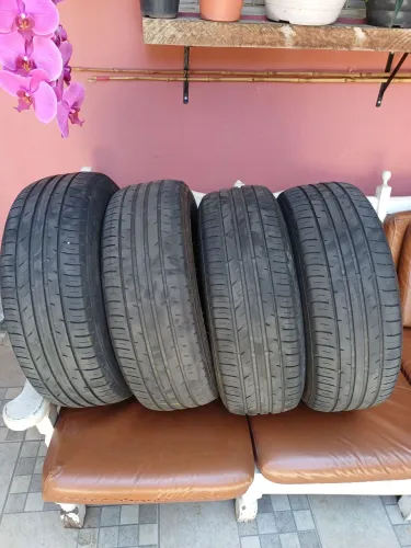 PNEU ARO 15 DUNLOP SPORT FM800 195/60/R15 EM BOM ESTADO