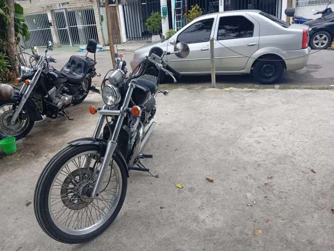 Intruder 800 - precisa de troca uma válvula de admissão (tem no mercado livre).