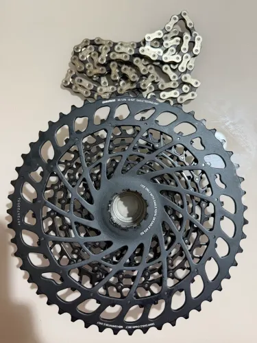 CASSETE SRAM GX LUNAR XG1275 10x52 + CORRENTE