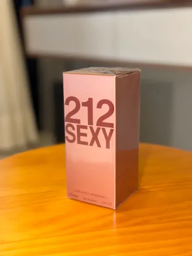 Perfume Carolina Herrera 212 Sexy EDP 100ml Lacrado