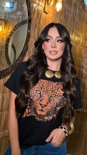 T-SHIRT 100% ALGODÃO com gola ribana