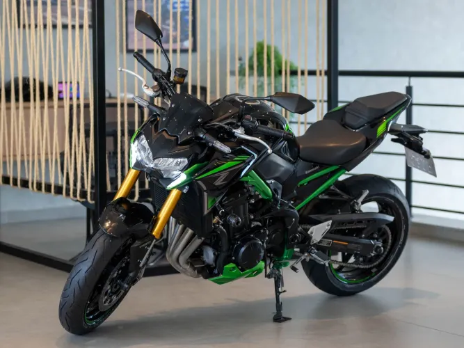 KAWASAKI Z900 R EDITION 2022