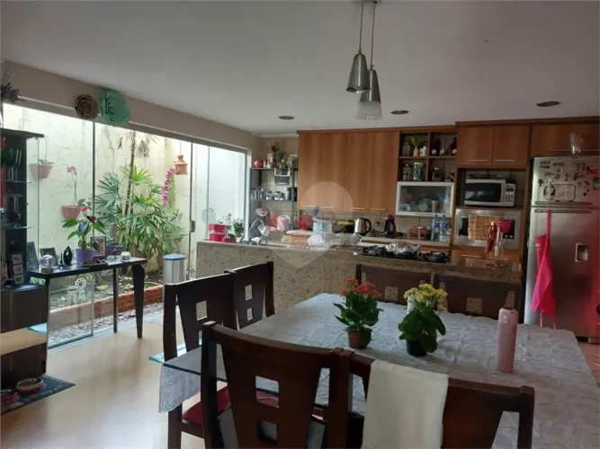 Sobrado com 4 quartos à venda em Vila antonina - SP