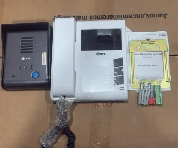 Vídeo Porteiro HDL Sense 4,3" Grafite Câmera Colorida Visão Noturna Aciona Portão e Fechad