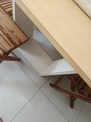 Vende-se Mesa de 1,90mts comprimento.