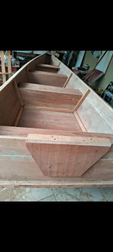 Barco madeira cedro