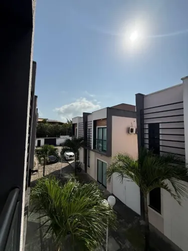 Cumbuco: Casa Duplex 100m do mar. Piscina