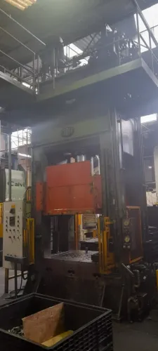 PRENSA HIDRAULICA CIOLA 250 TONS DUPLO EFEITO