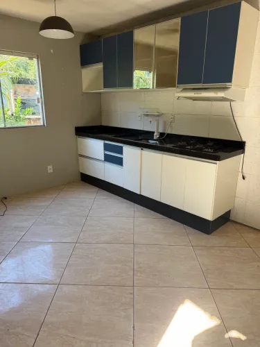 Alugo casa semi mobiliada próximo ao centro