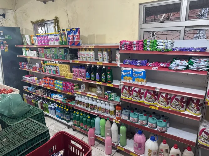 Mercadinho a venda