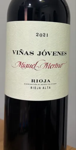 VIÑAS JOVENES MIGUEL MERINÓ ROJA