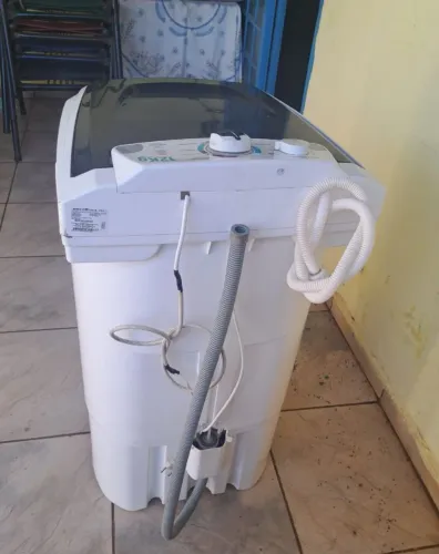 Máquina tanquinho marca Britânia 12kg