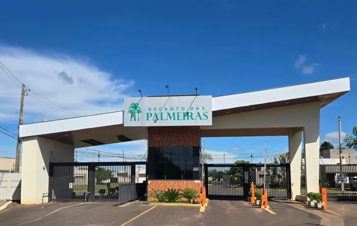 Terreno de Esquina - Condomínio Recanto das Palmeiras
