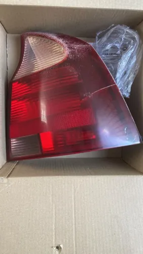 Lanternas Corsa sedan seminovos