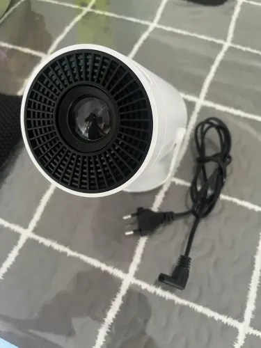 Título: Projetor Portátil (NOVO)