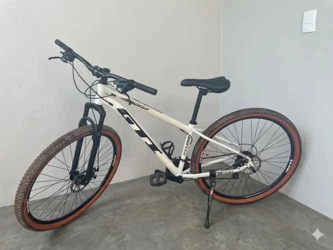 Bike GTI aro 29, quadro 15 + Acessórios