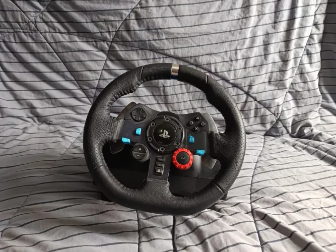 Volante g29 novo um ano de uso