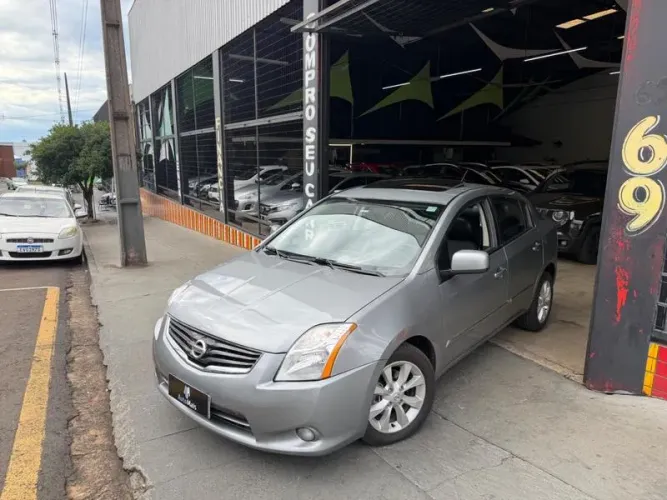 Nissan Sentra SL 2.0 Flexstart 16V Aut. 2010