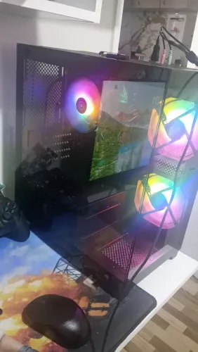 Computador pouco usado