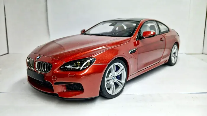 Miniatura BMW M6 Convertible Silverstone 1/18