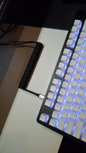 Cabo coiled para teclado mecânico Attack Shark C01 PRO