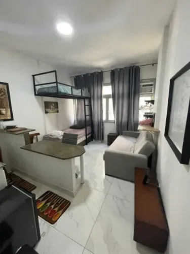 Imóvel para aluguel possui 25 metros quadrados com 1 quarto em Centro - Rio de Janeiro - R
