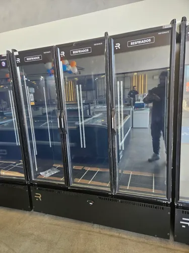 refrigerador auto serviço 3 portas para frios e bebidas a pronta entrega 