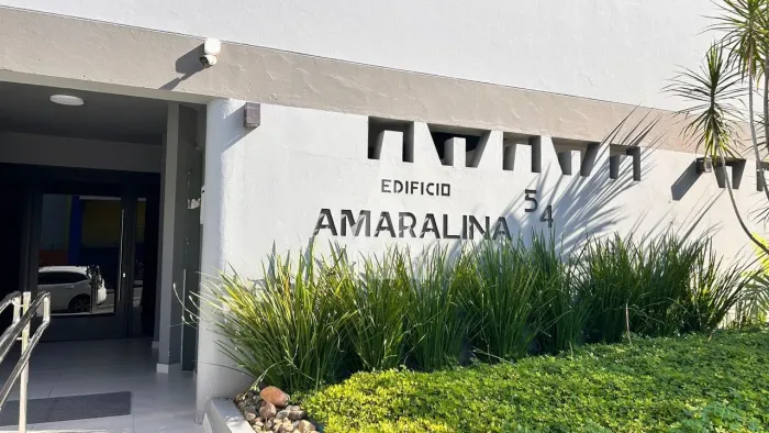 APARTAMENTO COM 3 QUARTOS, COZINHA, SACADA NO BAIRRO ANITA GARIBALDI