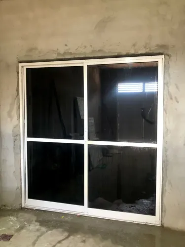 Vendo Porta de Vidro